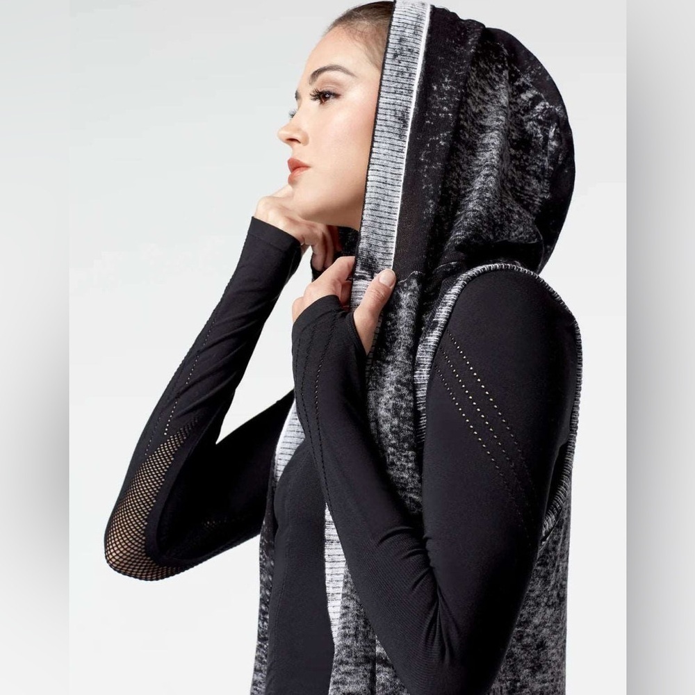 Blanc Noir Huntress Hooded Vest Brown S - Picture 7 of 8